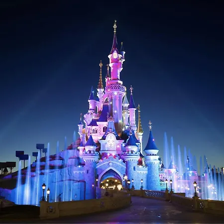 Disneyland-paris 4 Voyageurs, Wifi, Parking * سيري